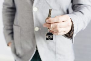 How to Become a Real Estate Agent